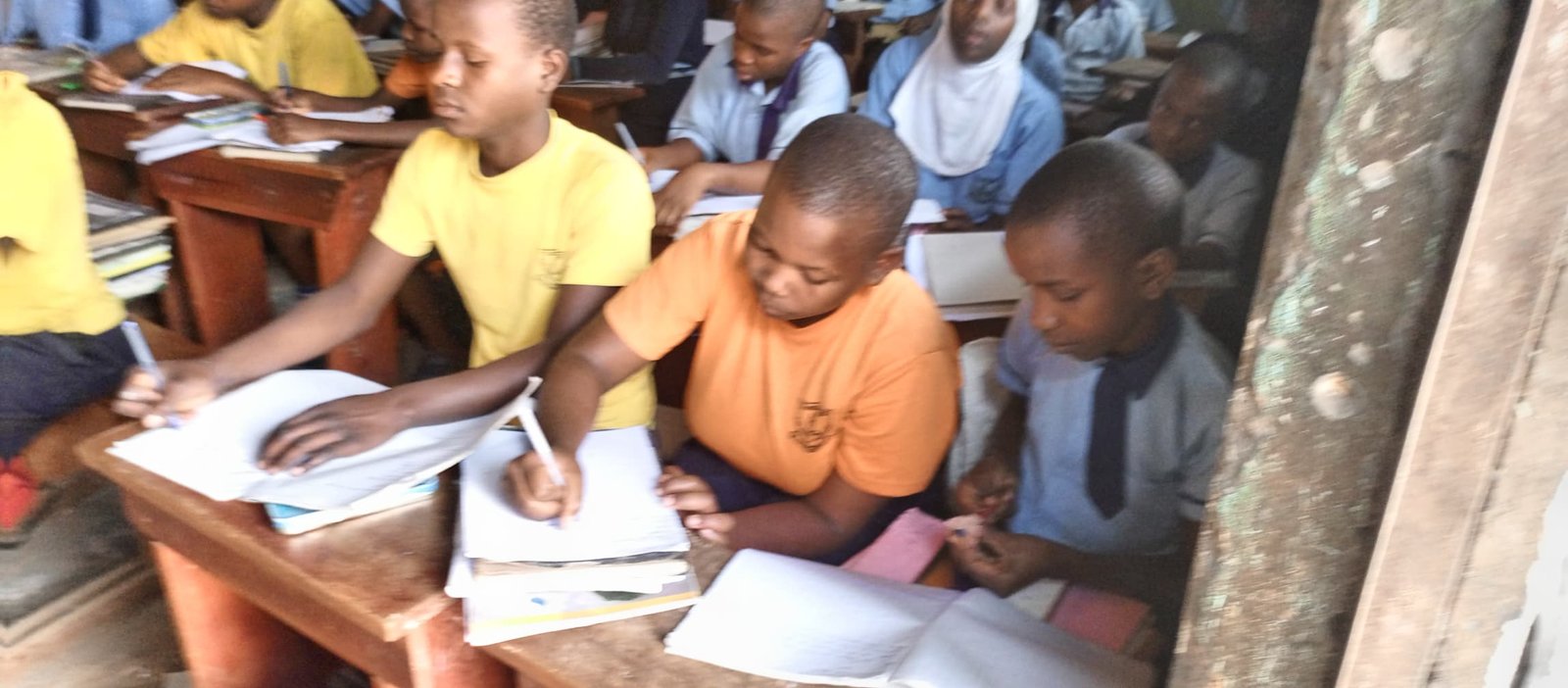 A section of pupils during their discussion sessions.